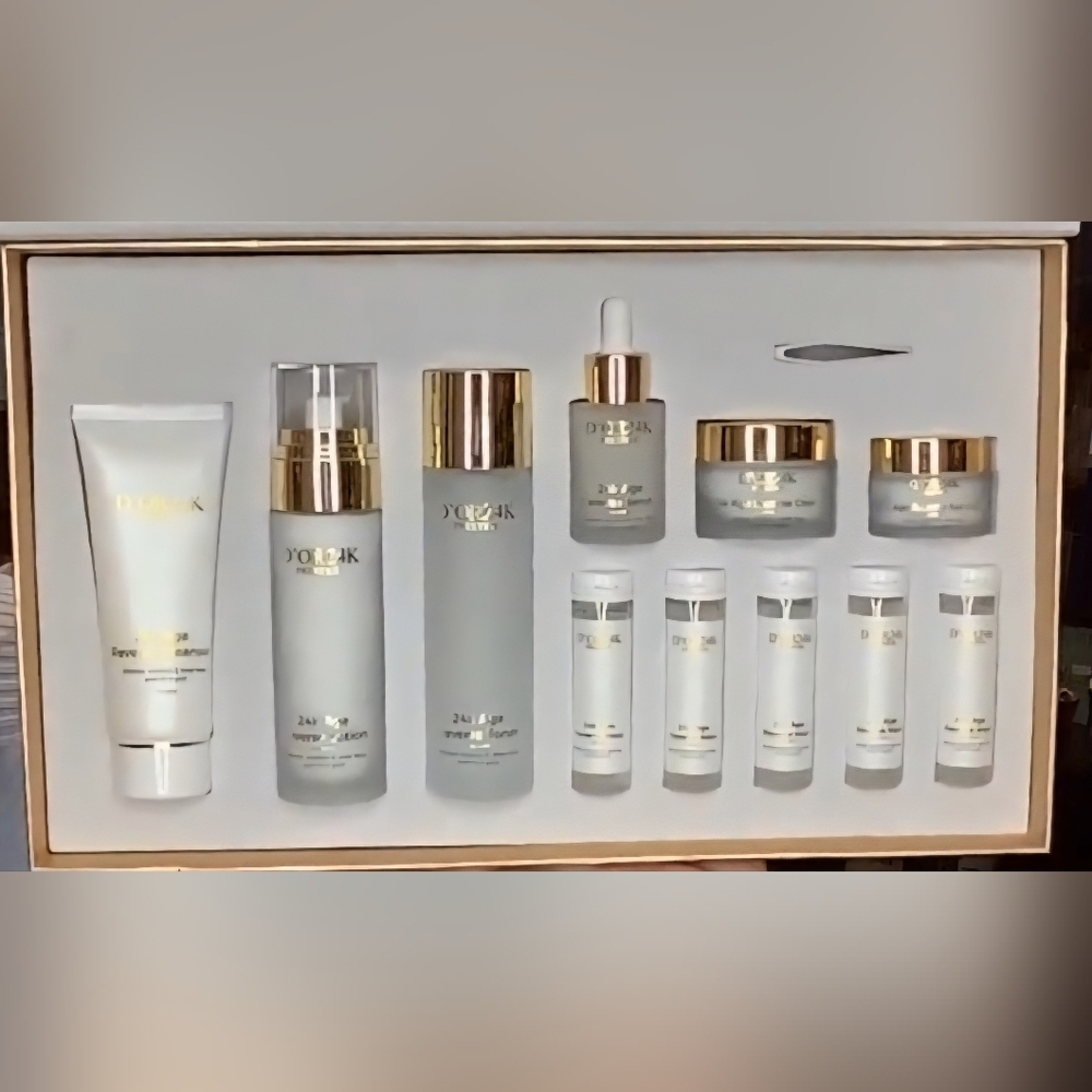 🎁 NEW • Luxury Age-Renewal Skincare Set with 24K Elements